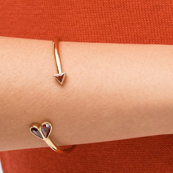 🎁Kate Spade rock solid stone heart flex cuff - Picture 2 of 2